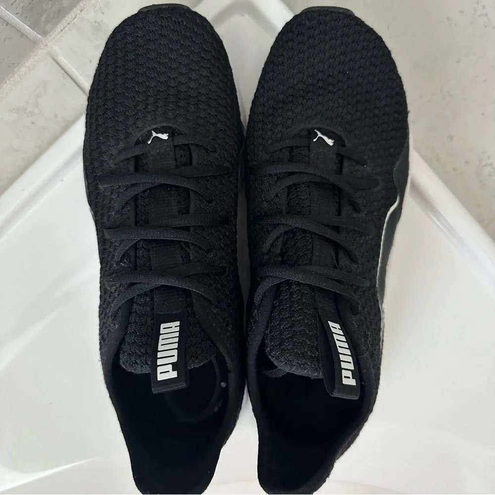 Puma Women’s Black Sneakers Size 8